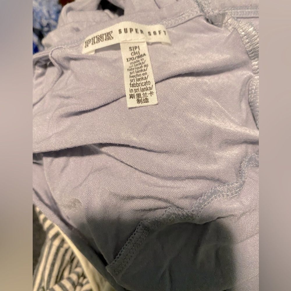 PINK SUPER SOFT  for women size S/P/ color gray good condition long sleeve shirt - Picture 5 of 5